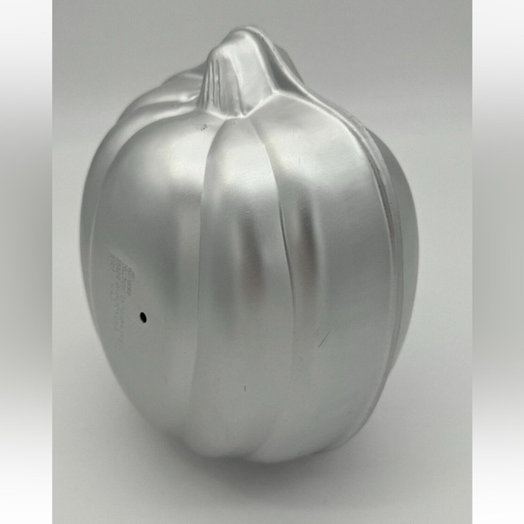 Wilton Halloween 3D Stand Up JACK-O-LANTERN Pumpkin Baking Cake Pan Vintage - Picture 6 of 9